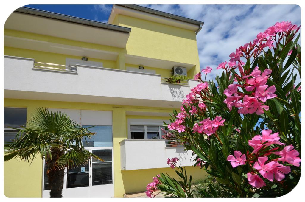 Aprtment Close To Center Zadar Phòng bức ảnh